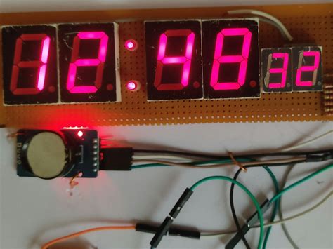 The battery, which is connected to the RTC is a separate. . Digital clock using arduino